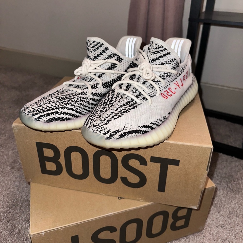Yeezy 350 Boost V2 Zebras
